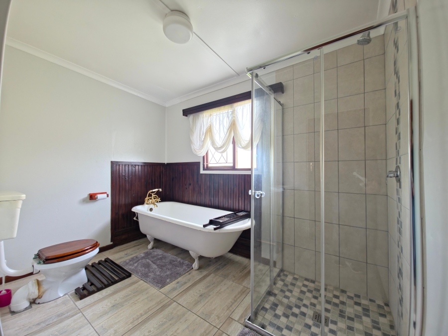 4 Bedroom Property for Sale in Fisherhaven Western Cape